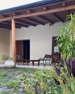 LA CASA DE AL LADO - Mercedes - 8
