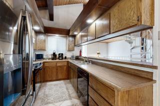 Katherine Court Townhouse - Stateline - 2