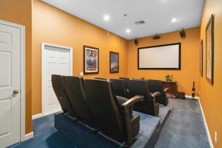 Luxurious 5BR Villa Your Disney Getaway - 8