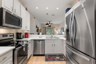 Newly renovated beautiful second floor condo in Bahama Bay - Kissimmee - 3