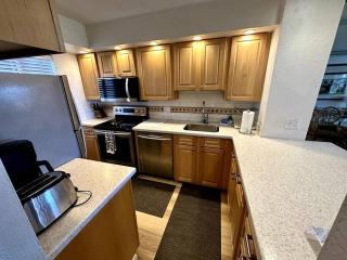 Beautiful Oceanfront, AC In Each Room, Sleeps 6 - Kihei - 7