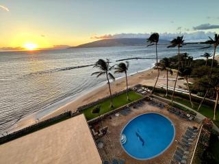 Beautiful Oceanfront, AC In Each Room, Sleeps 6 - Kihei - 5