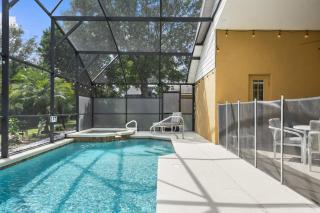 Stunning 5 bedrooms pool home-game room - Orlando - 2