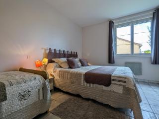 Appartement Spacieux avec Jardin Privatif, Proche du Puy-en-Velay et d'un Golf, WiFi Inclus - FR-1-582-286 - Saint-Pierre-Eynac - 5