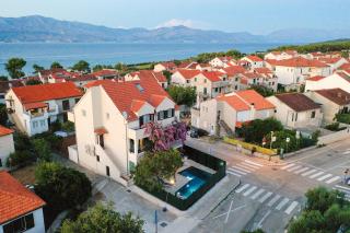 Family friendly apartments with a swimming pool Supetar, Brac - 12893 - Supetar - 8