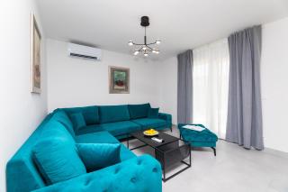 Family friendly apartments with a swimming pool Supetar, Brac - 12893 - Supetar - 1