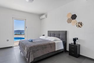 Family friendly house with a swimming pool Kastel Sucurac, Kastela - 21678 - Kastel Sucurac - 1