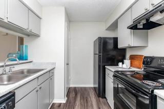 Modern Comfort 1BR Medical Center Resort Style - San Antonio - 2