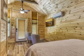 Stary Night - Pickleball Court, Creek, WIFI, Mountain Views, Starting at 69 - 3