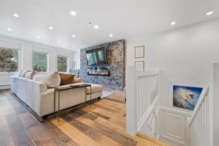 Luxury 3 Bedroom Condo In The Heart Of Bc Village - 9
