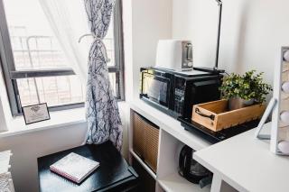 Cat Room by Delicate Stays LIVING ROOM CONVERSION SHARED SPACE ROOM ONLY CAT FRIENDLY ONLY 25 min to time square - 3
