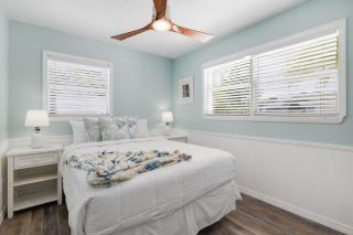 Waterfront Bungalow with Pool and Bikes in Matlacha - 1