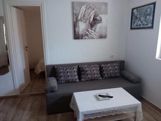 Babaloo Beach Apartments - Gornji Karin - 9
