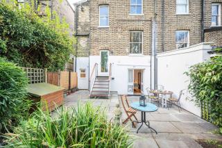 Spacious London apartment 20min to London Bridge Pass the Keys - 5