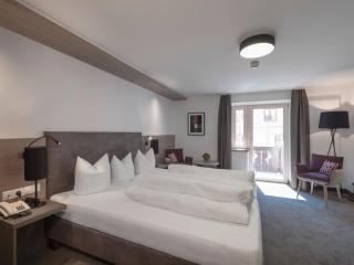 Quality Hosts Arlberg - Hotel Goldenes Kreuz B&B - Sankt Anton am Arlberg - 3
