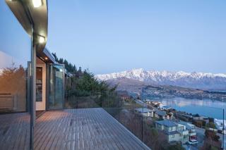 Edinburgh Heights - Queenstown - 3