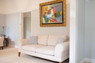 The Oaks on March Stunning & Elegant CBD Home - Orange - 3