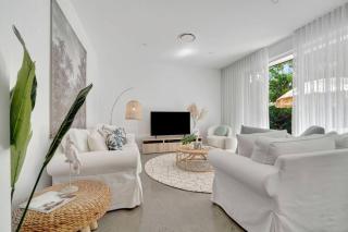 BEIJO DO MAR - your ultimate luxury beach house retreat - Callala Beach - 1