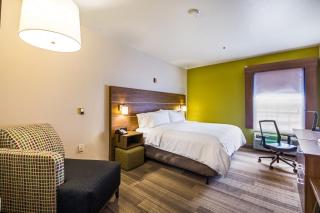 Holiday Inn Express Hotel & Suites Columbus by IHG - 2