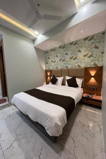 Hotel Moon Light Isanpur Ahmedabad - Bātwa - 1