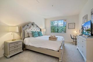 3 Bedrooms Apt with Pool ,GYM - Irvine - 6