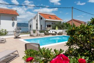 Apartments Brico - Heated Pool - Trogir - 0