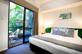 Fully Renovated 1Bdr Apt in Northbridge - Perth - 9