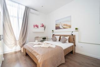 Premium Central Apartment with 4 Bedrooms 3 Bathrooms - Budapest - 7