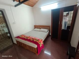 Armaan's mud mart - Kodaikanal - 1