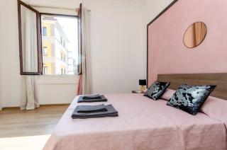 Pink Room - Milan - 2