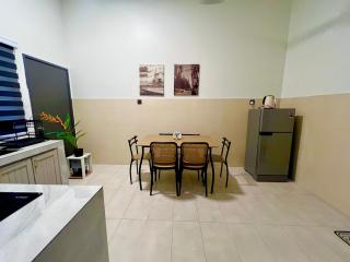 Corner House - Three Bedroom Quayside Rimbayu Kg Lombong Jalan Kebun Puchong - 3