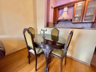 Heart of the City Stunning comfort,Balcony ,Netflix,Free Wi-Fi - 4