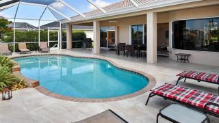 Camille with Boat MUST SEE modern furniturePool - Cape Coral - 3