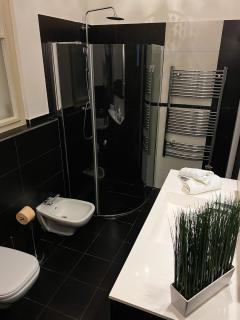 Unique and Spacious Apartment in Downtown - Budapest - 6