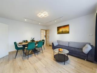 Przytulny Apartament z Parkingiem Blisko Morza w Gdyni by Noclegi Renters - Gdynia - 8