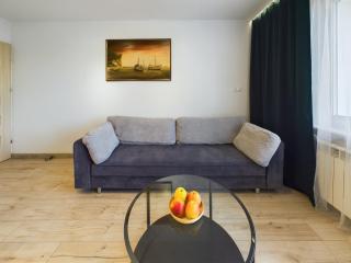 Przytulny Apartament z Parkingiem Blisko Morza w Gdyni by Noclegi Renters - Gdynia - 3