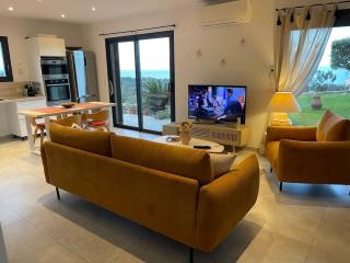 Rez de villa Machja vue mer et montagne à 2mn port - 2