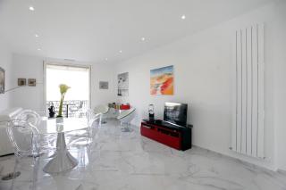 LA CROISETTE élégant studio avec balcon et vue mer aperçu - Cannes - 4