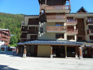 Appartement rénové 2 pièces pour 4 pers, balcon, proche télécabine, commerces, et écoles de ski - FR-1-561-33 - Valfréjus - 1