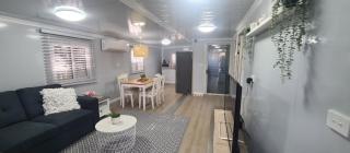 Sunset Lounge Guesthouse - Springwood - 6