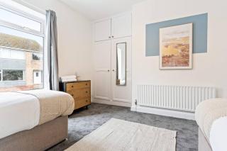 Victoria House - Central Location - Free Parking, Fast Wifi, SmartTV with Netflix by Yoko Property - Loftus - 5