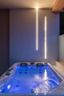 Luxe Seaside Anavissos- Athens, 3 Bedroom,Jacuzzi - 5