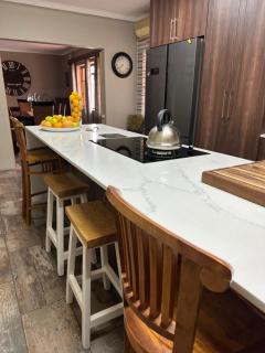 Marnas Private Self-Catering Accommodation The Villa - Cidade Do Cabo - 8