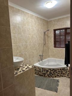 Marnas Private Self-Catering Accommodation The Villa - Cidade Do Cabo - 1