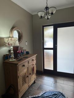 The Villa at Marnas Private Self-Catering Accommodation - 1