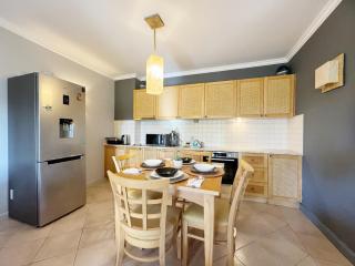 Stunning 2-Bed Apartment in Sozopol - Sosopol - 4