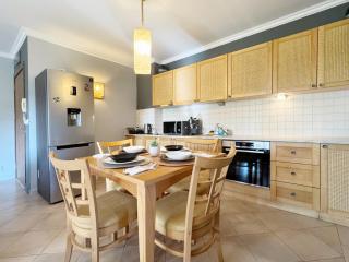 Stunning 2-Bed Apartment in Sozopol - Sosopol - 3