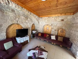 Al Karak House sharing Apt - 7