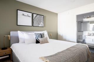 Brentwood Studio w Pool nr UCLA Whole Foods LAX-290 - Los Angeles - 3