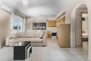 Inside Apartment - Keramotí - 9